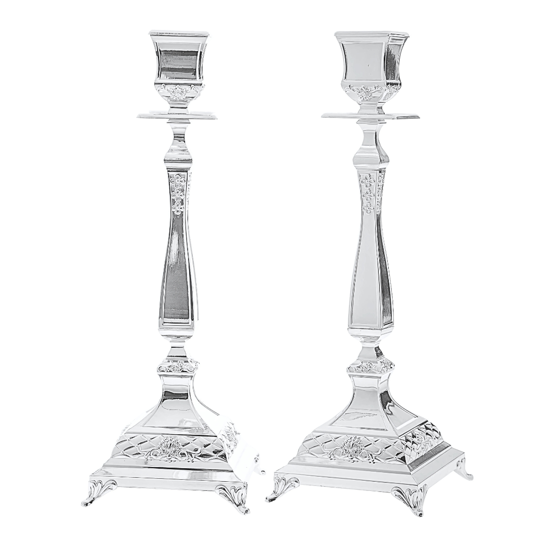 Candelabros plateados elegante