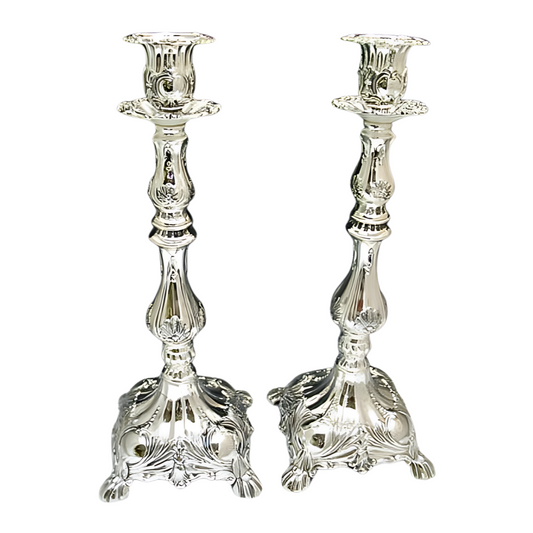 Candelabros altos para shabbat