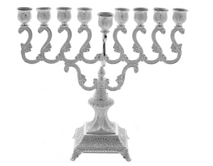 Menorah de aceite 11"